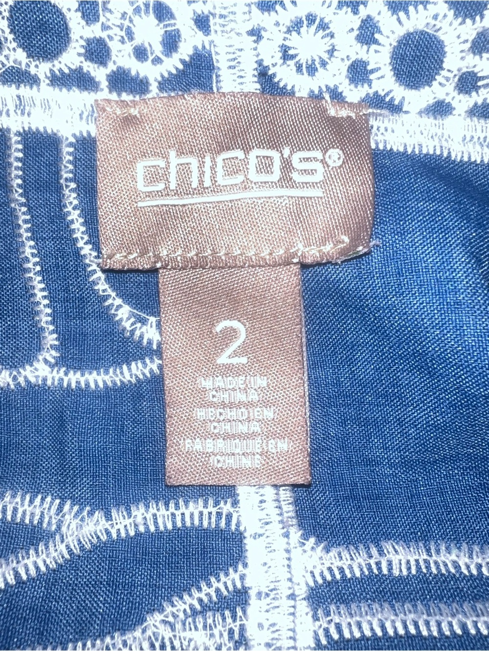 Chico’s Womens Blue Floral Embroidered Boatneck Top size L (2) - Picture 7 of 8